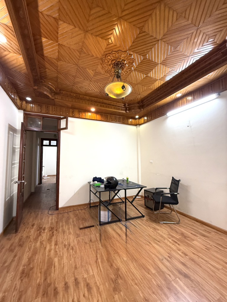 32cw-FBBFF5D7-m9miak7q_34_13