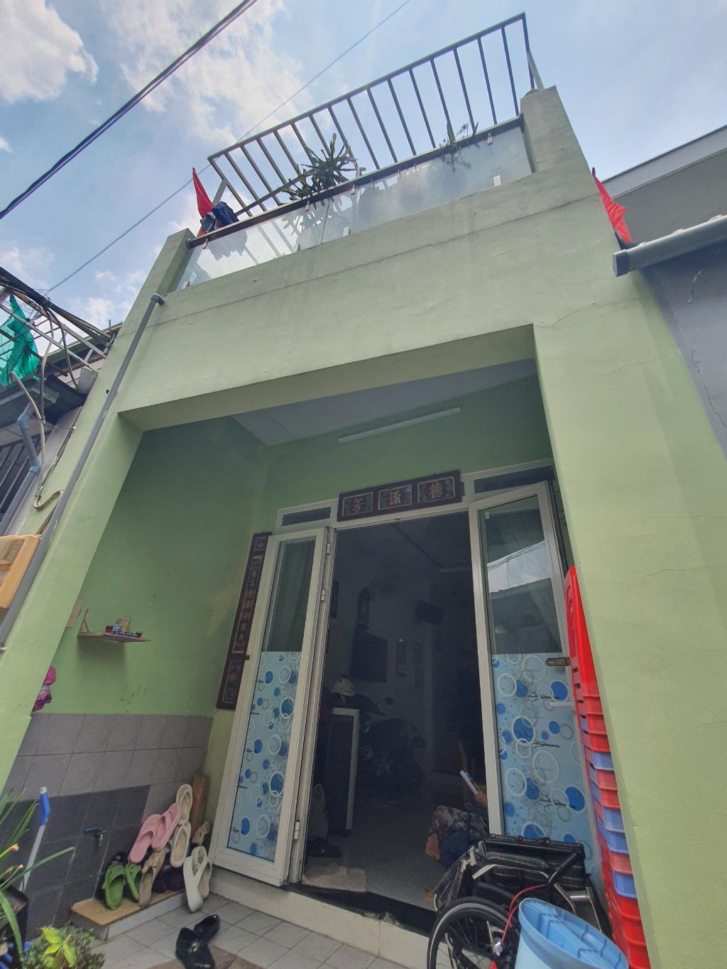 3nm6-919E9143-ma0xjuem_146_12