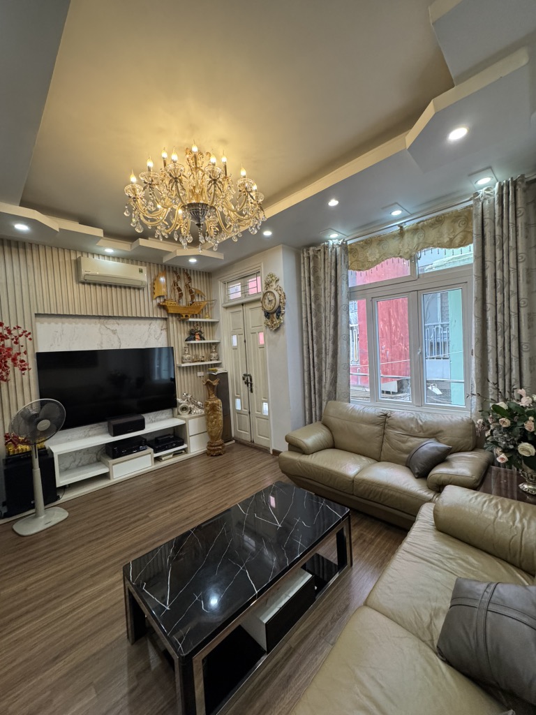 3nre-447C4878-madgpbvb_50_20