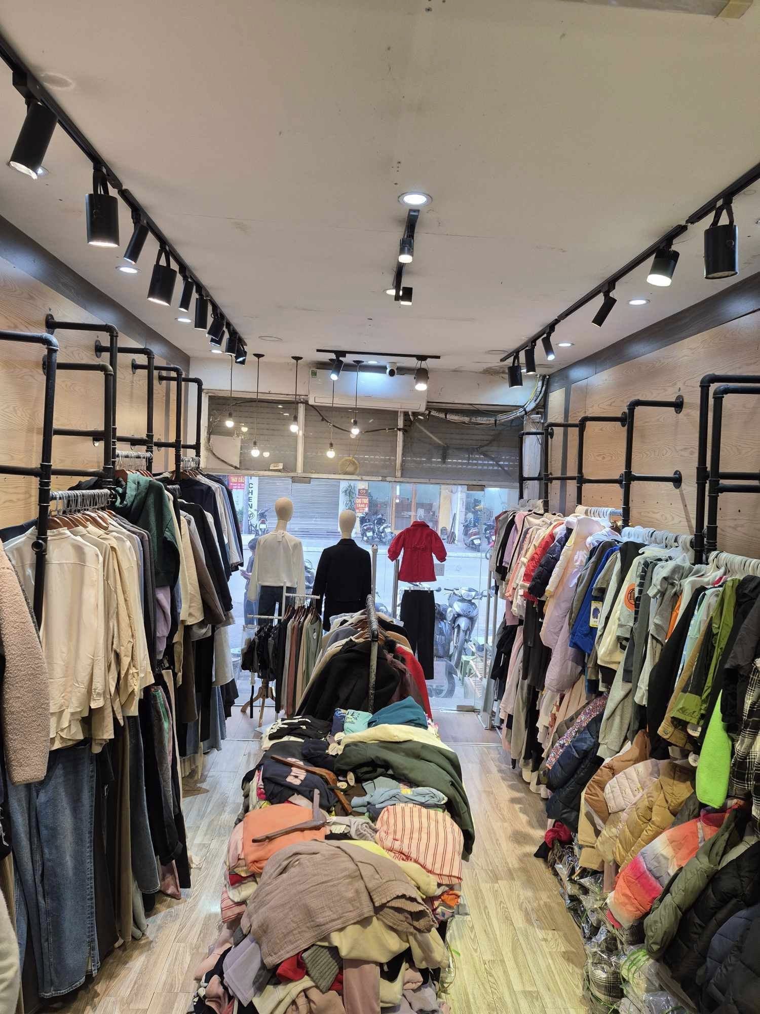 472718683_990957899759632_65069045788077227_n