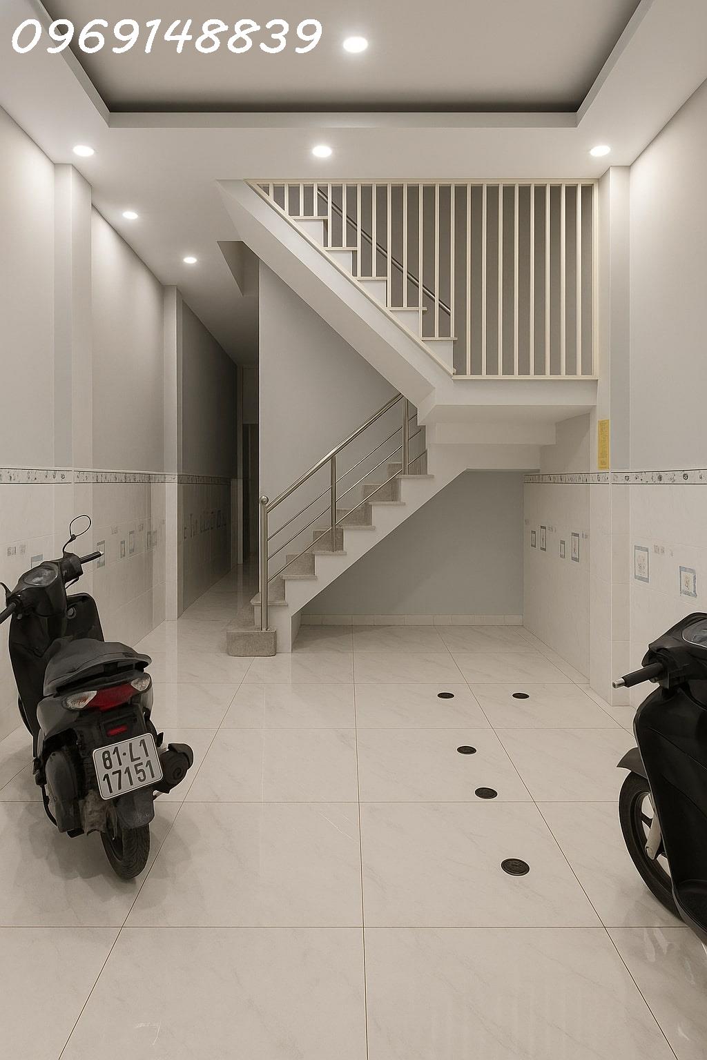 Sieu pham 3 tang 8 phong khuong viet dam sen 1