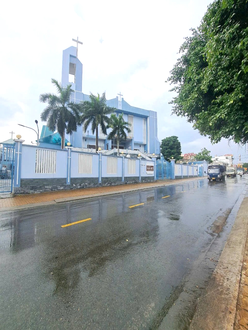 ban-dat-tho-cu-hem-xe-hoi-linh-xuan-thu-duc-chi-10-ty (1)