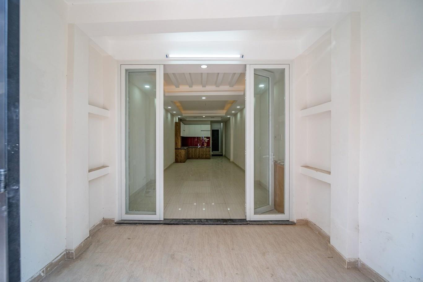 ban-nha-duong-cach-mang-thang-8-ban-nha-phuong-5-tan-binh-0707318818-1