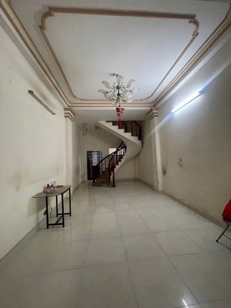 ban-nha-hem-xe-hoi-lac-long-quan-ban-nha-phuong-10-tan-binh-0922196969-1