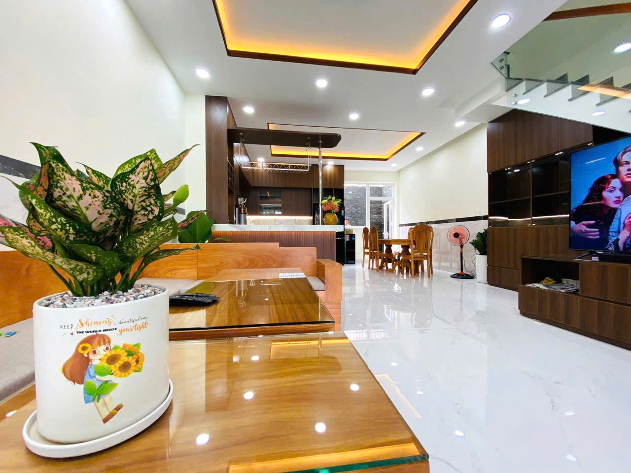 ban-nha-hem-xe-tai-gan-vincom-le-van-viet-hiep-phu-chi-14-ty-nhinh (1)