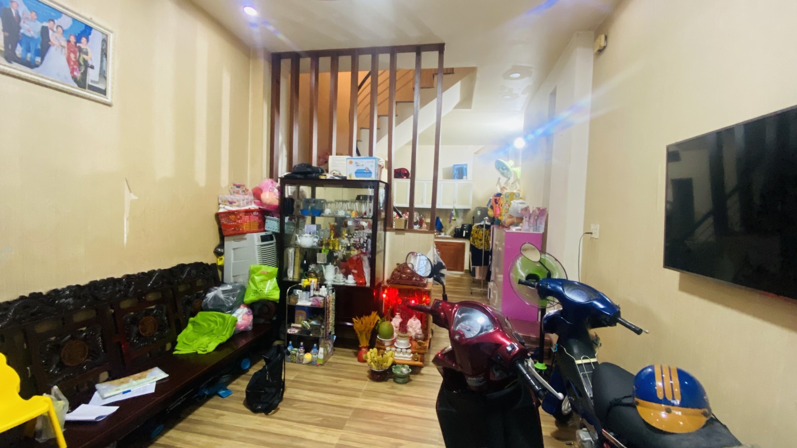 ban-nha-le-quang-dinh-1-0964364745