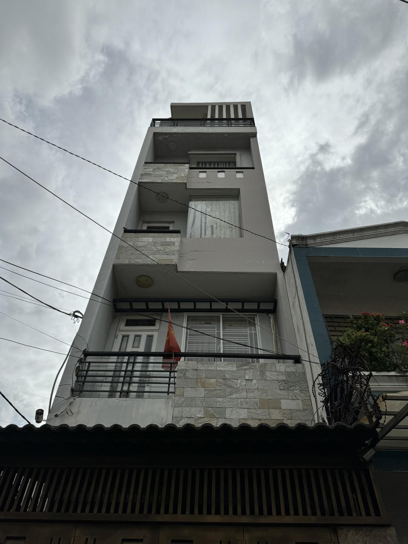 ban-nha-mat-tien-tran-mai-ninh-ban-nha-phuong-12-tan-binh-0707318818-1