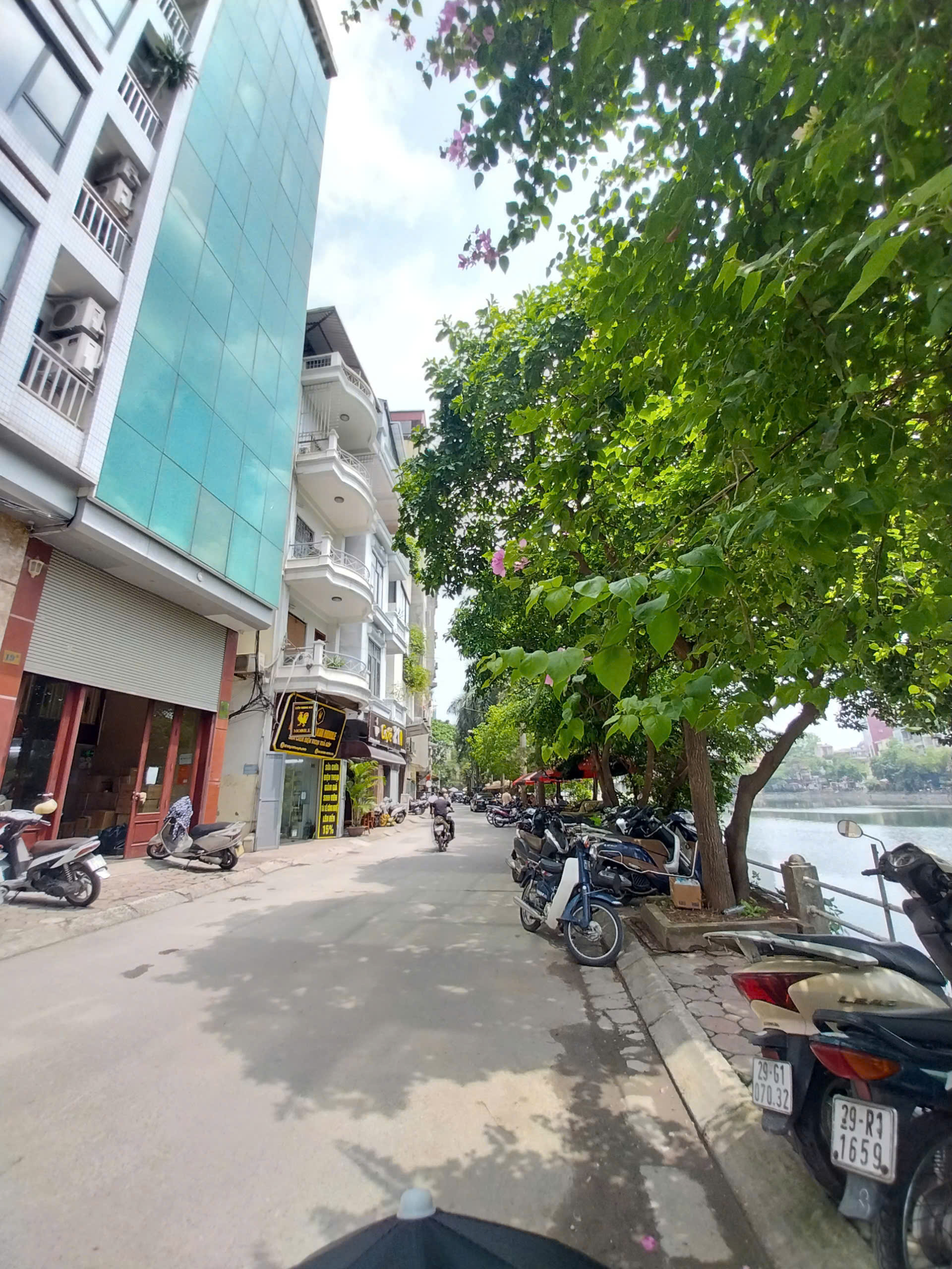 ban nha phuong mai hon 10 ty_0963139980_1