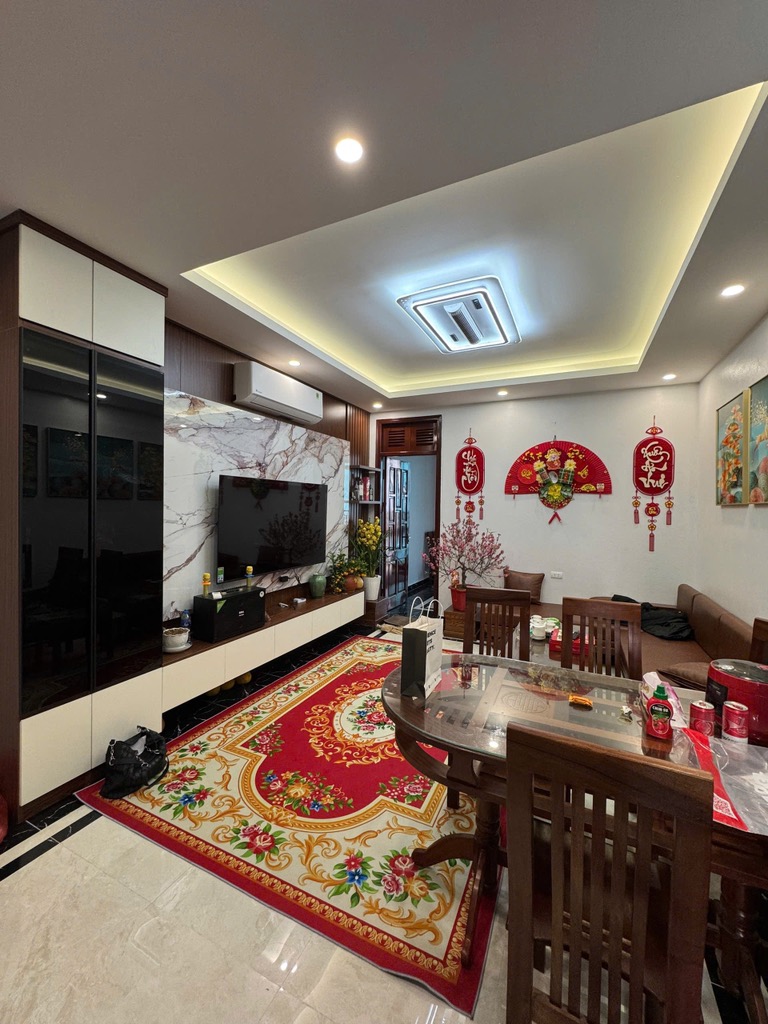 djv-E21DC05D-magz2bpn_17_6