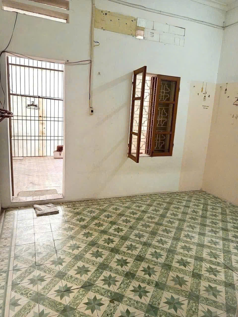 gen-h-z6645469884993_6eb0bbad517b1e3a07ab764d619bd11a