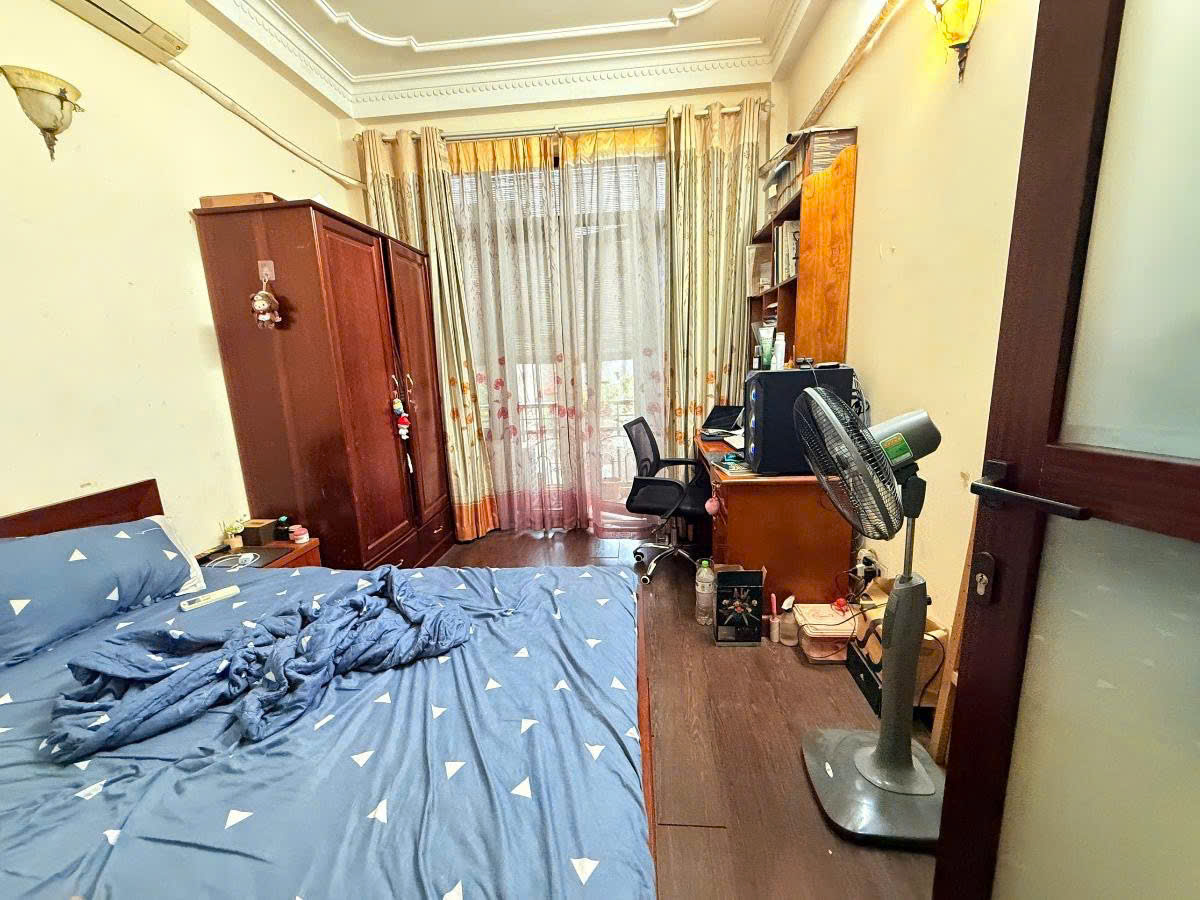 gen-h-z6645471904759_8d08b95afa83344a0496148ebca4dd9a