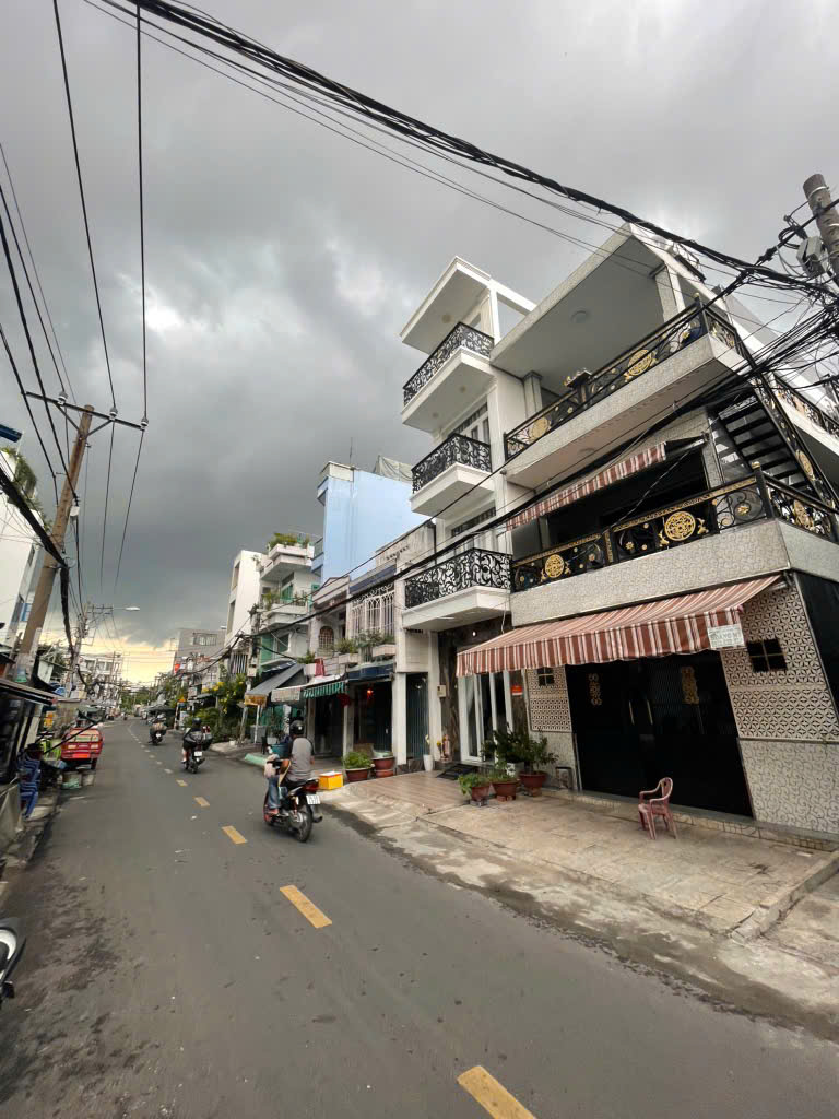 gen-n-z6654267863173_d0dba938e605debf568c9b11d8198c0d