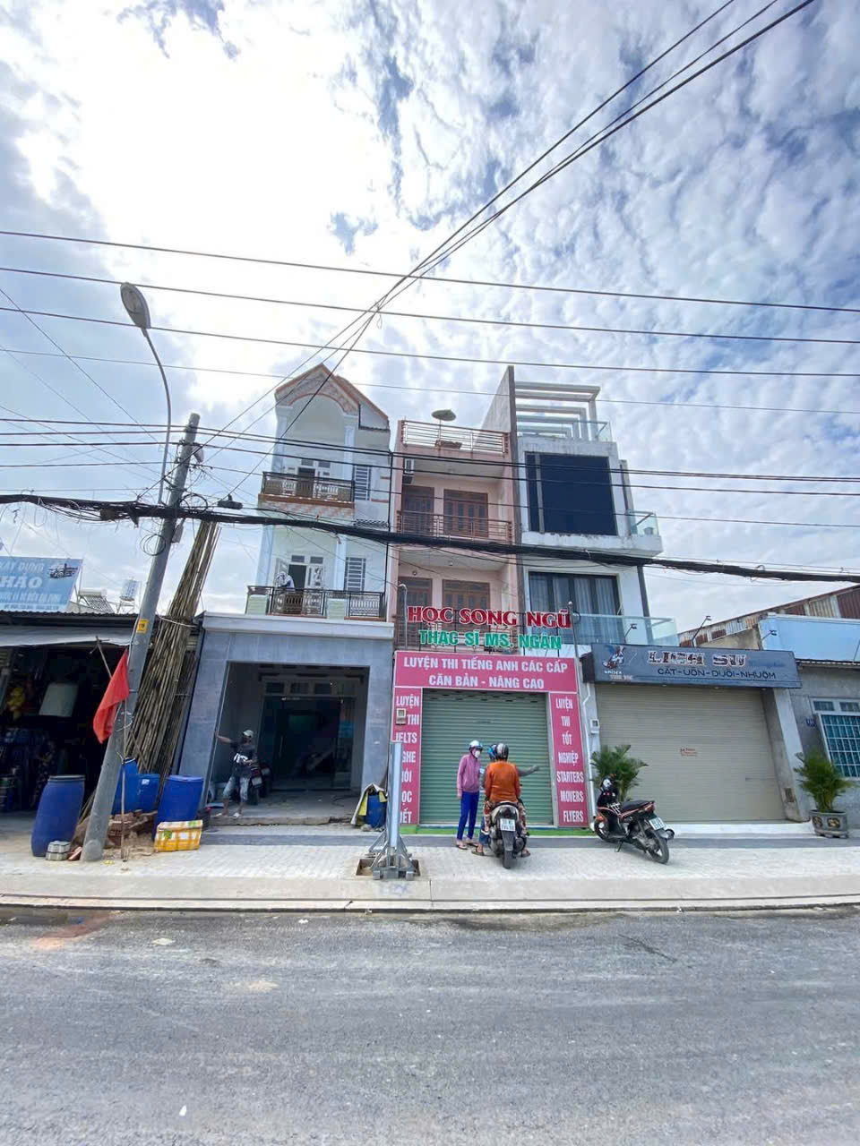 z6154149001753_74b37fecb5f8a9a68104955fcd504163