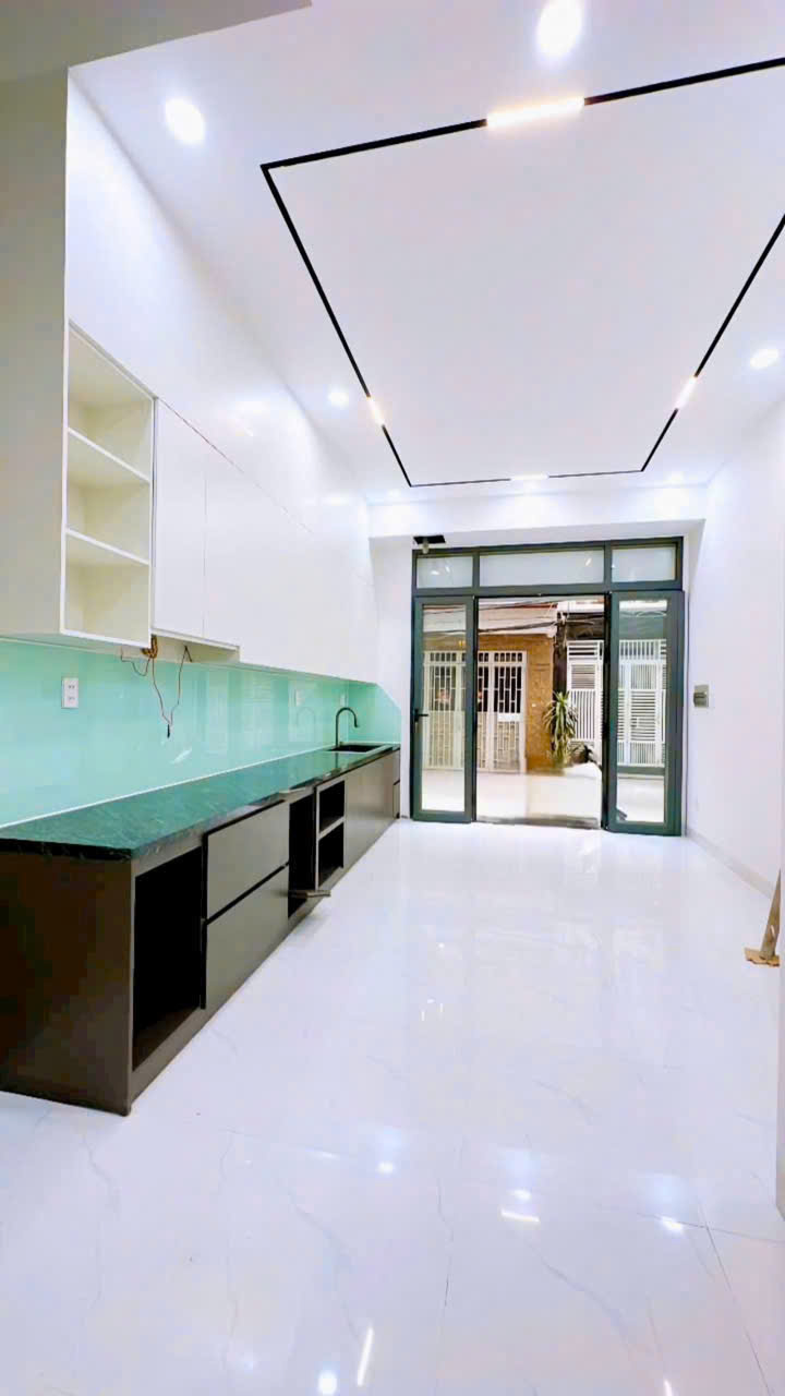 z6518029901629_6a4a54280a144b49d639fbd3de26f10a