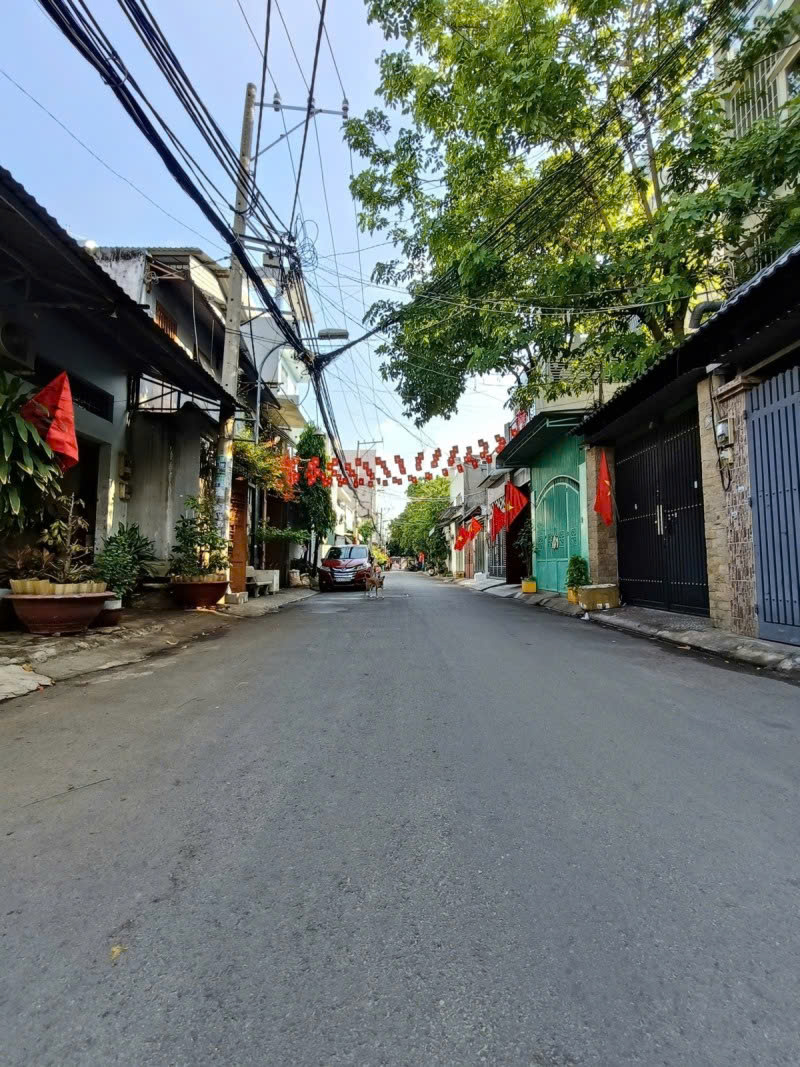 z6558406133035_22c5c9315760b6a03231e5098d7346c1