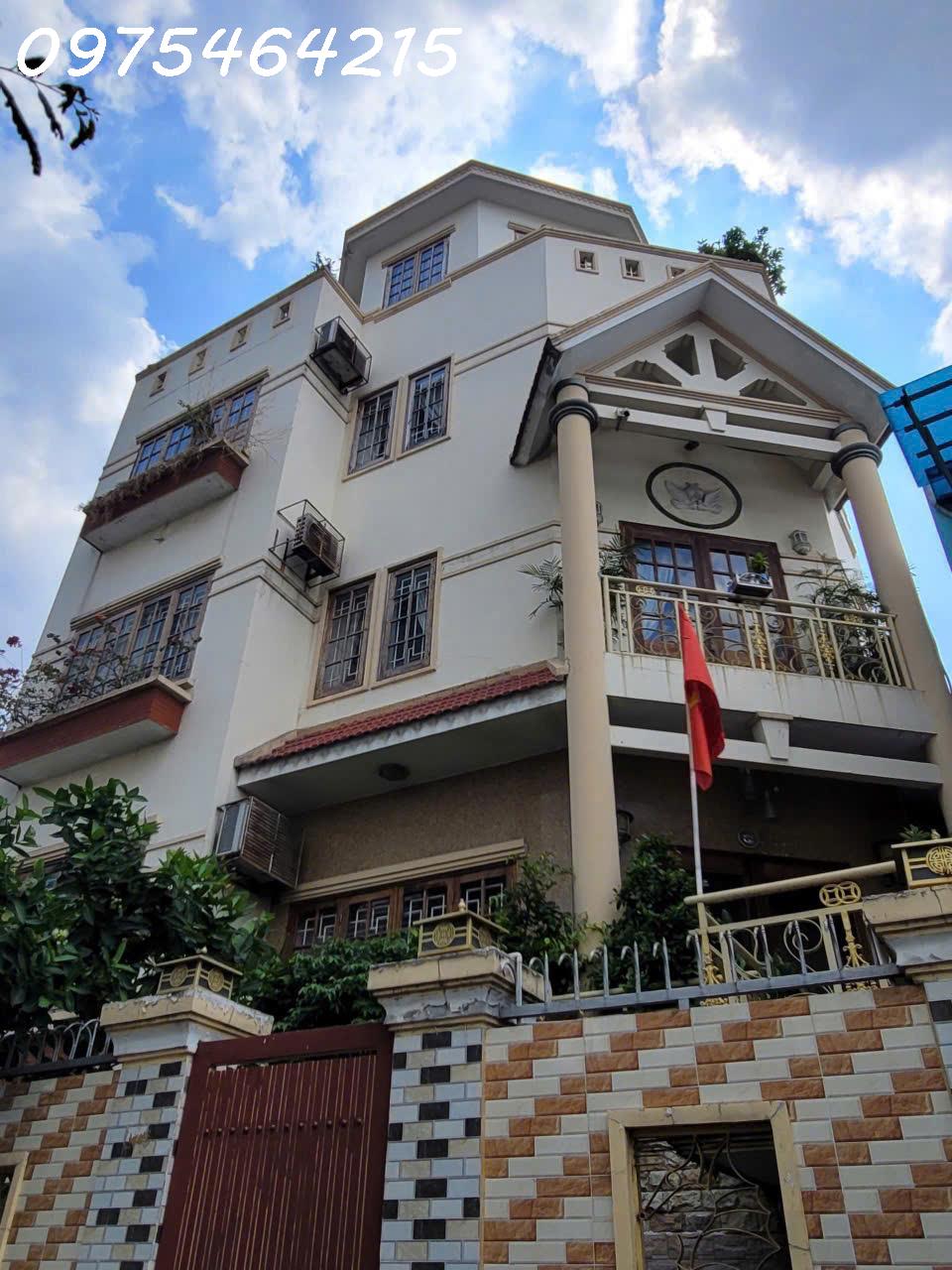 z6561134062887_3ee5e1e0cc204b2f037fa0fe476d5ce6