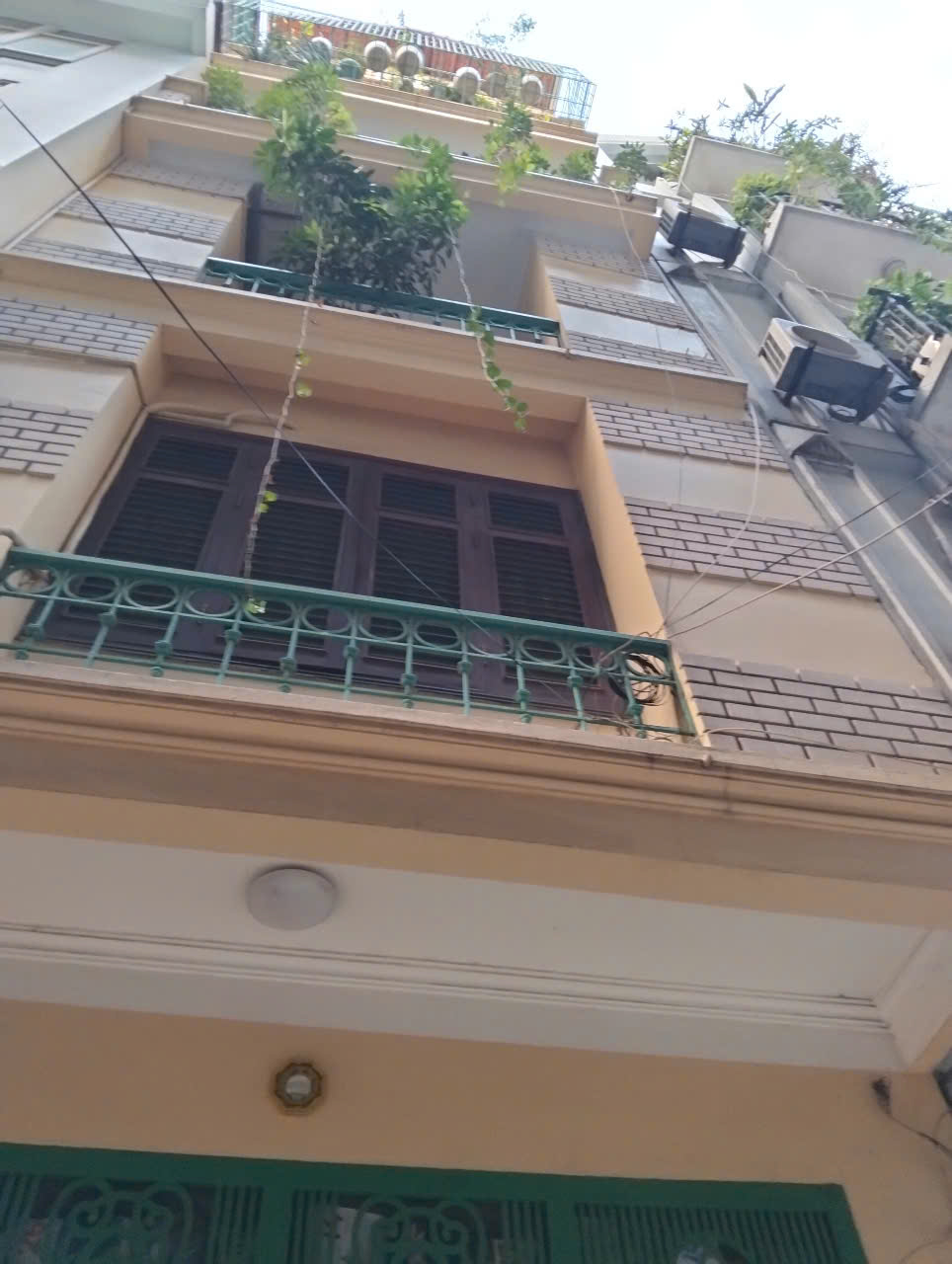 z6566459748000_f87d302bca3d23df07980c21867b71b9