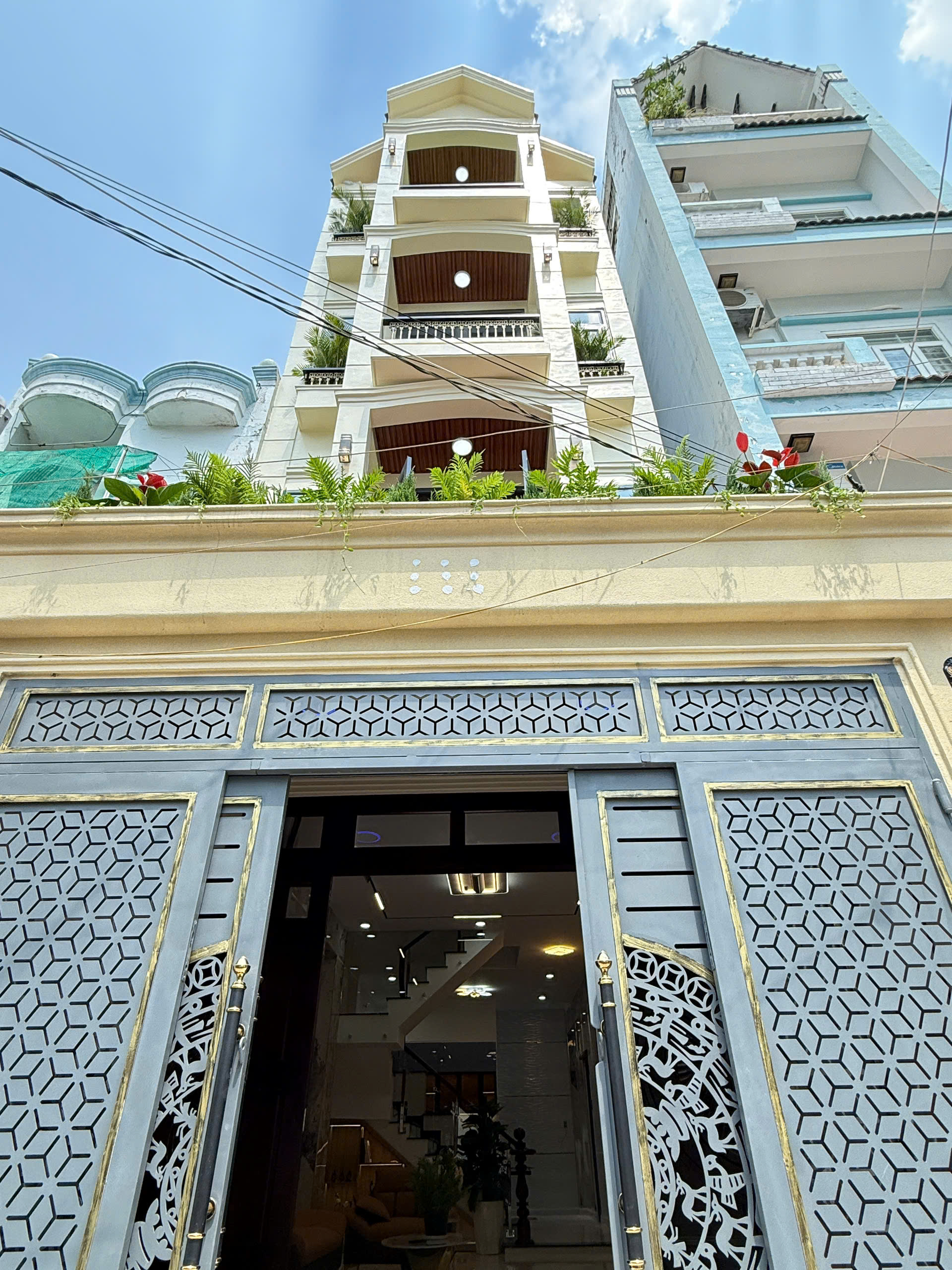 z6568861366513_127c7d127489fc7dd236559ae3782c76