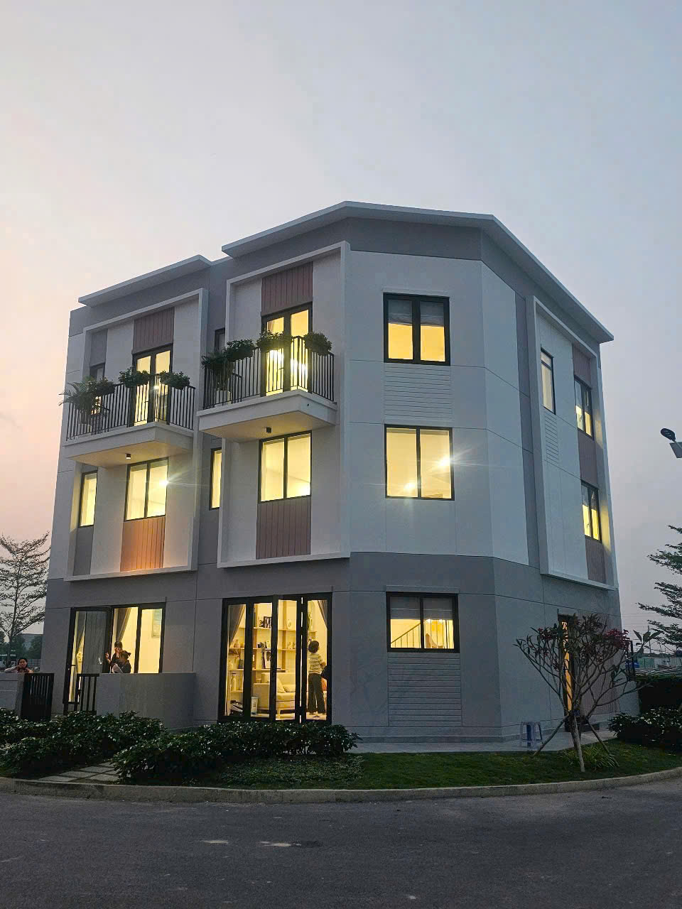 z6571012236714_d190fe2f0607b56fc38b4d48a848420d