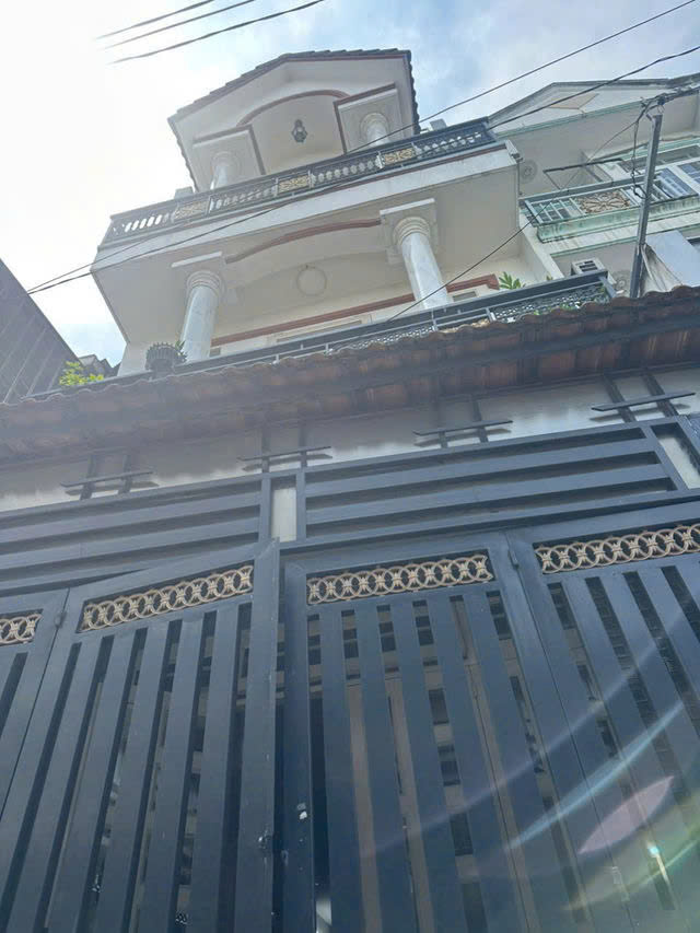 z6572830282189_b3f1159cf4066d1e16edd8941a1f124d