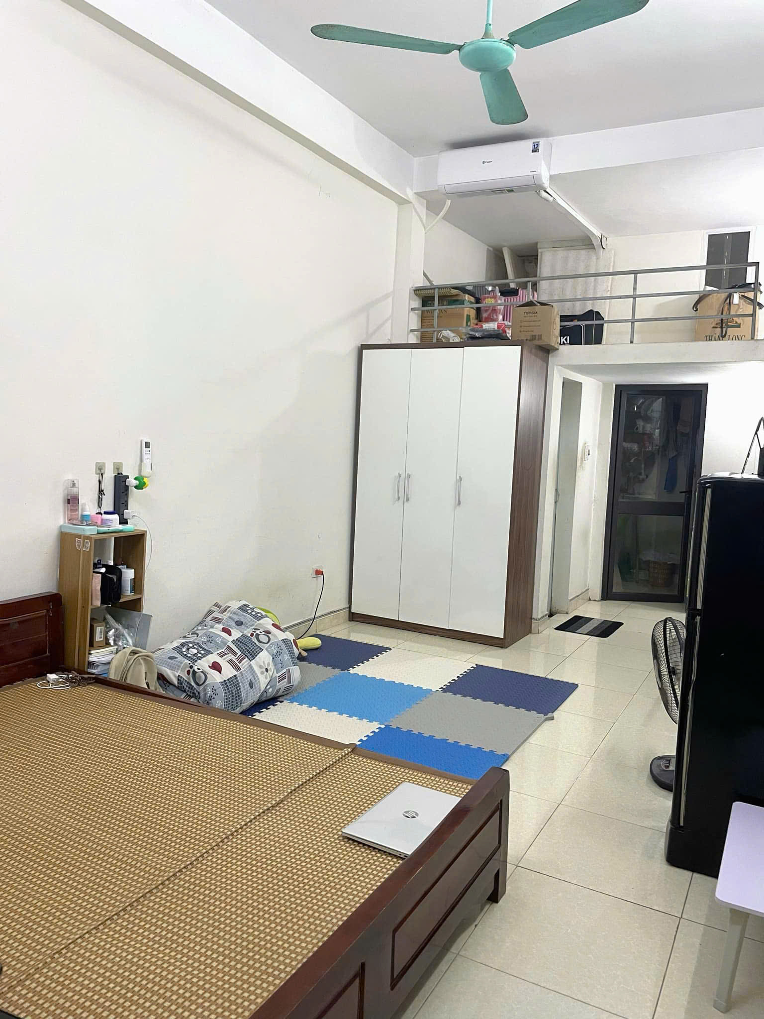 z6579779850647_182a1c5fd7bd2538e902b1eafe875408