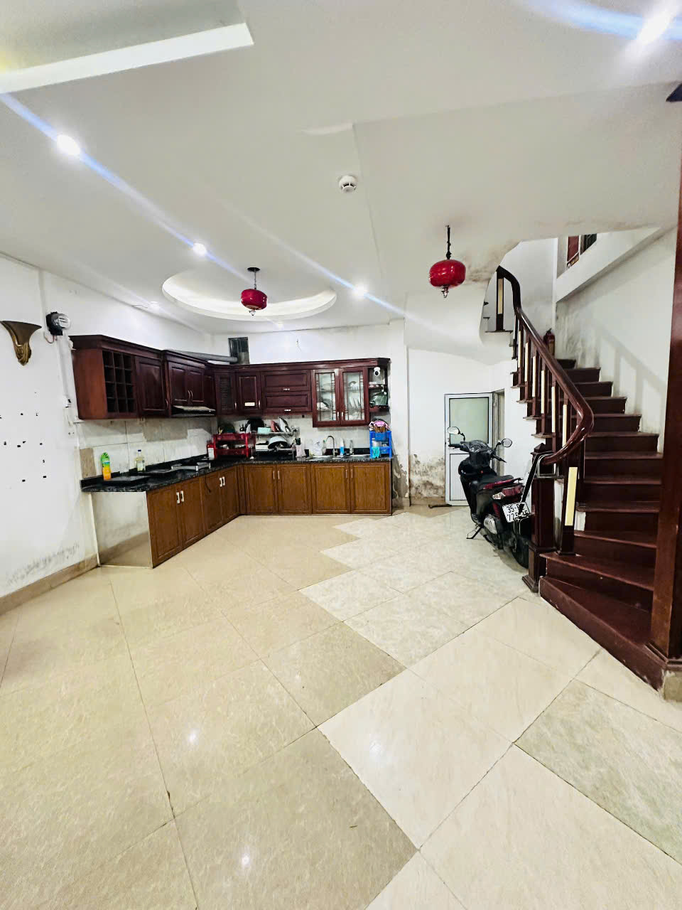 z6582725854988_540b6e86893efa1c083bb3f24703d34c