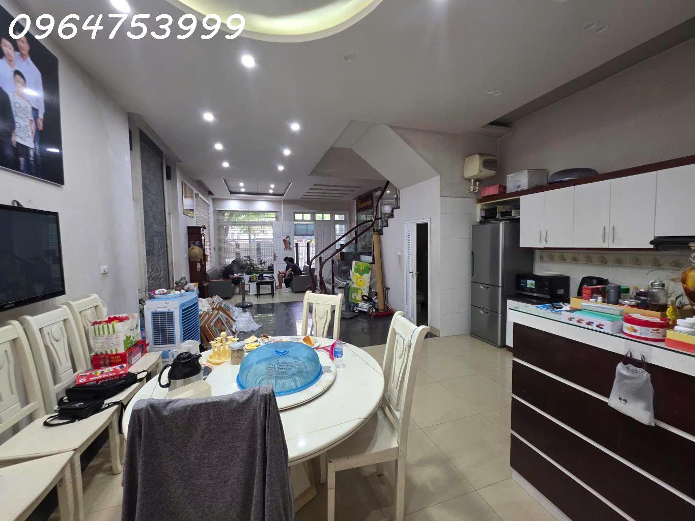 z6596076272397_3d22c6e531044bc2d1f7b2dad322fabb