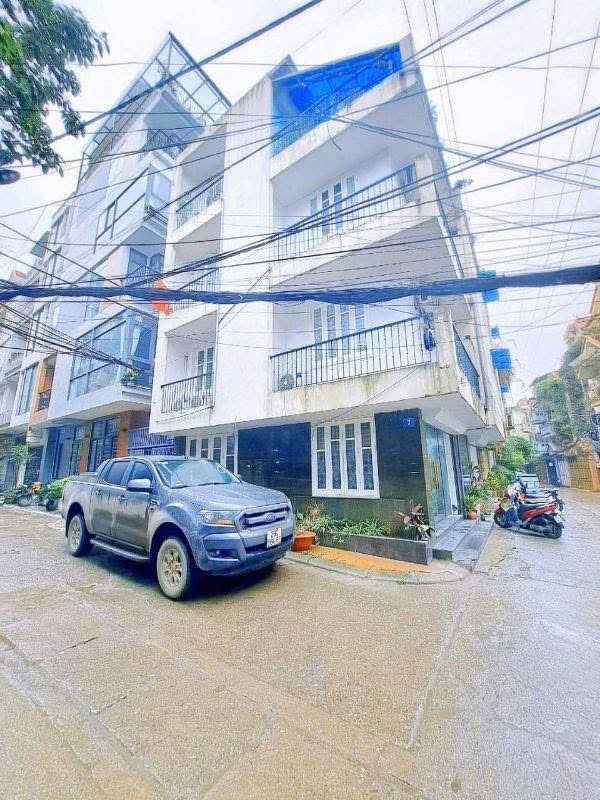 z6596135363833_5203512b149d5890423fc566ca312663