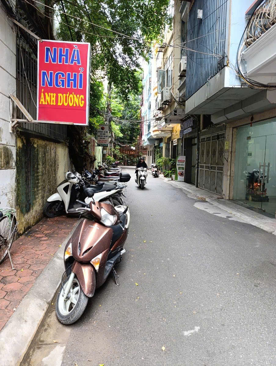 z6610858268729_80b930c0cd32d3672eb49448f82b6753