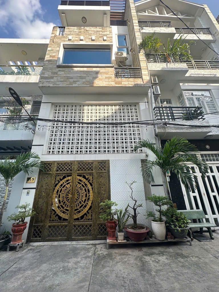 z6615095820642_506f56f8dce79627d46faefd3e6a8354