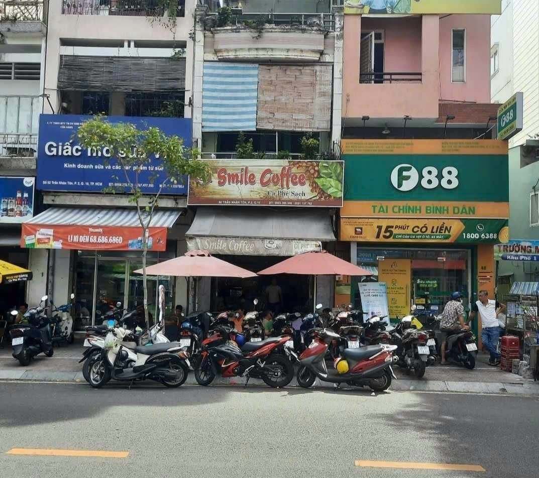 z6616841458354_40c8062ae2c60377305d5728e3f42565