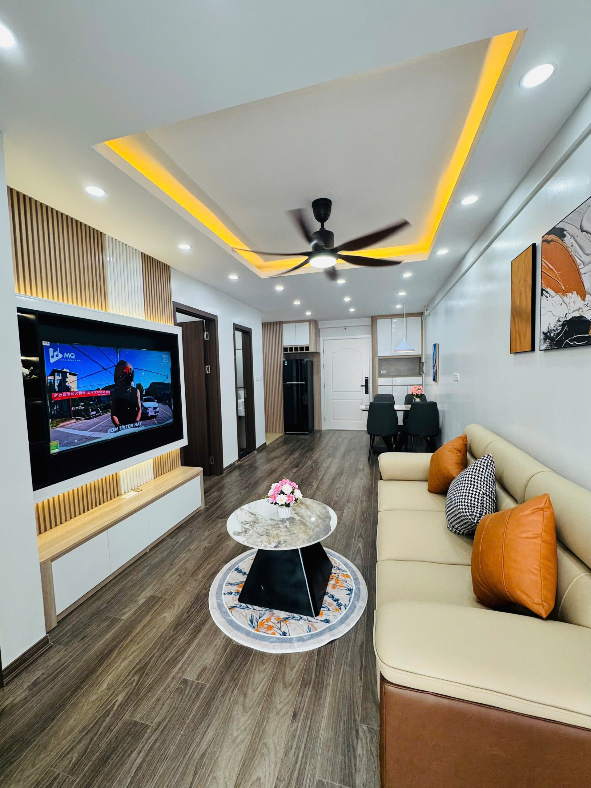 z6623249568931_5b1a3188fdd2474c2107f2656fca668b