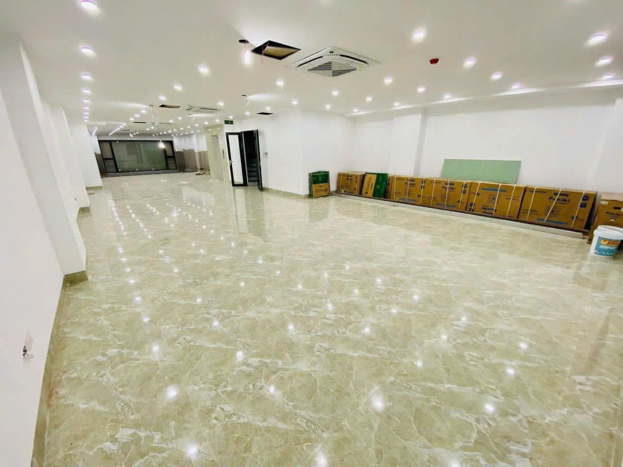 12cbc4c34cedf8b3a1fc (1)