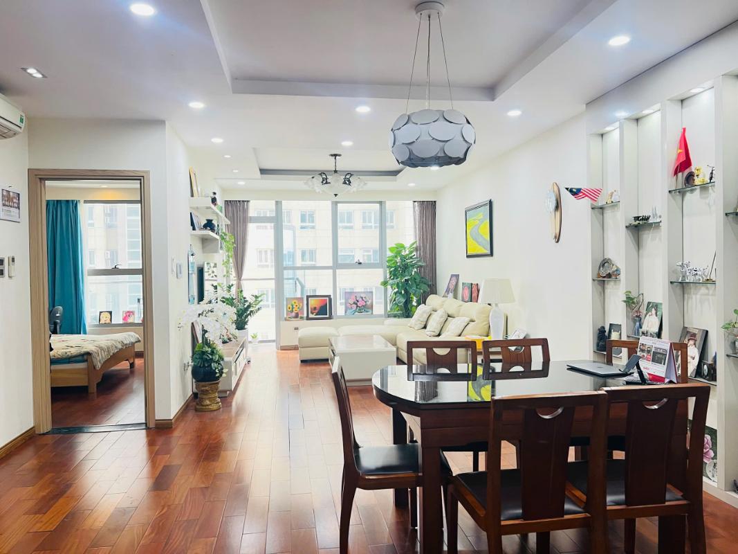 1437-D2D6D13E-mbz1mhb0_67_14