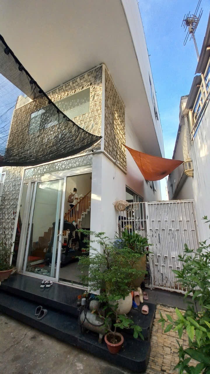 18e817ab7268682154f25bb53d735587