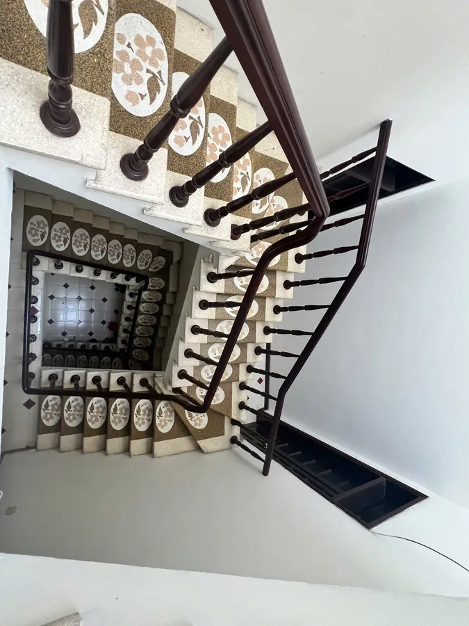 1e915234-c691-5716-b003-8694bcd87ddf