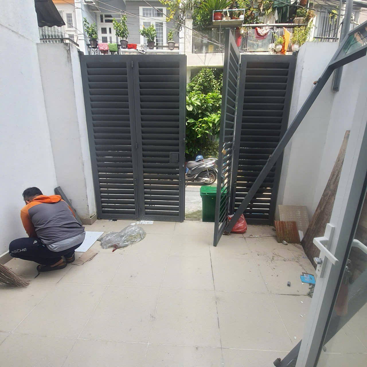 31b1c7aa-1b4d-5065-bf66-011f62e8e88d