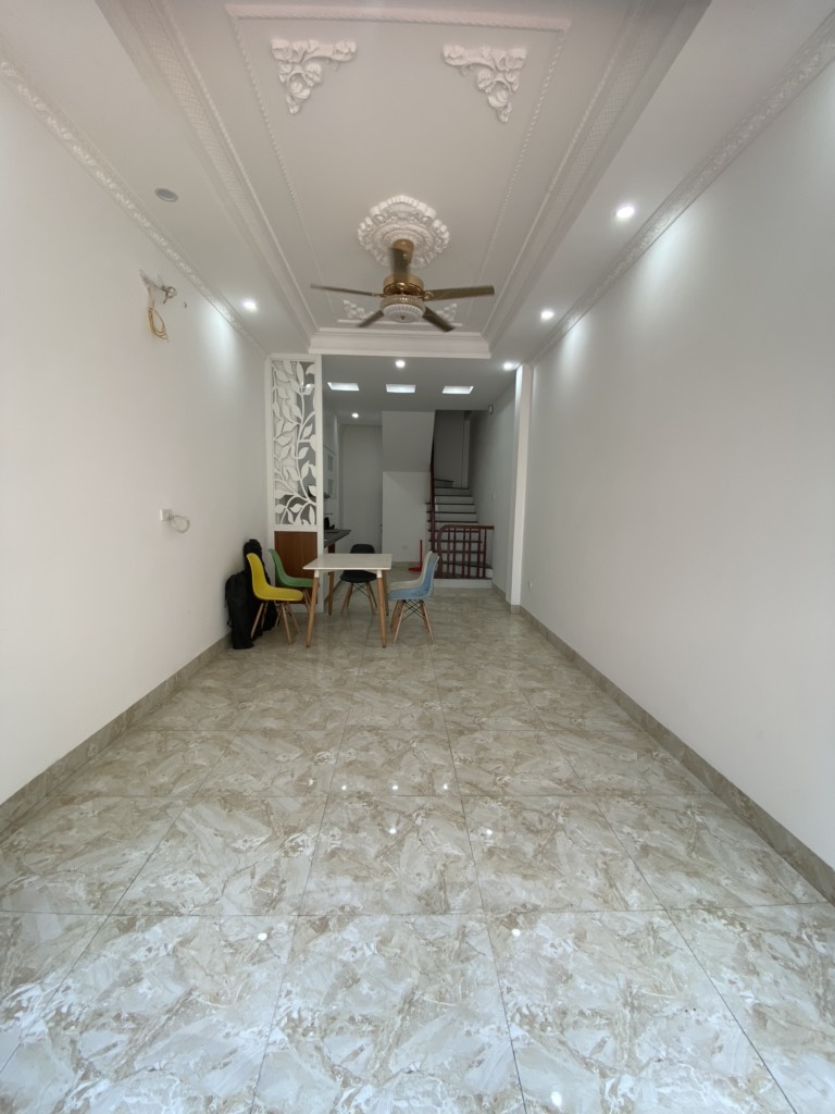 3hh1-8F343229-mcbm0n1t_36_8