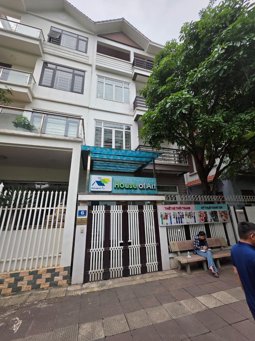 3kgs-FE7E40AB-m9zg1qzg_34_9