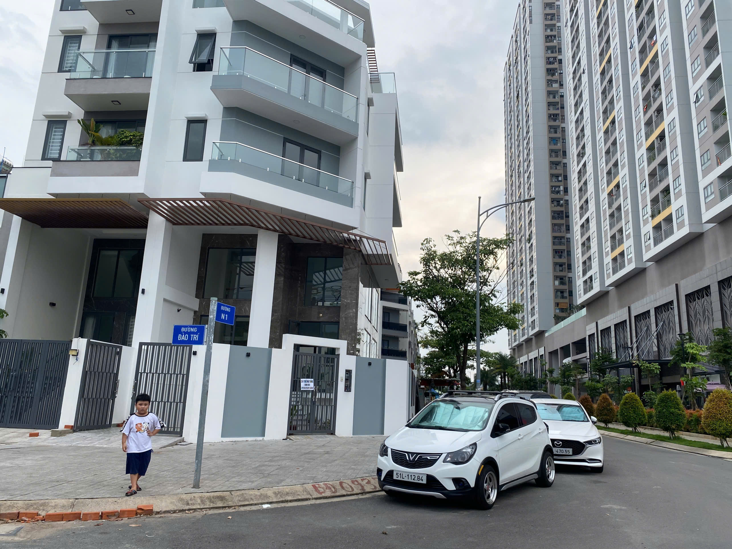 74192395-869b-40f8-8a07-8595e1c6ed5f