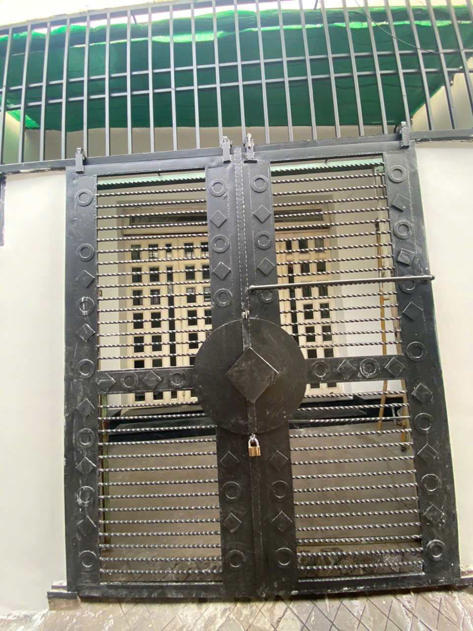 822d3b742cf798a9c1e619