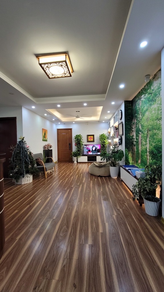 8m8-C8394D9D-mam7f352_21_6 (2)