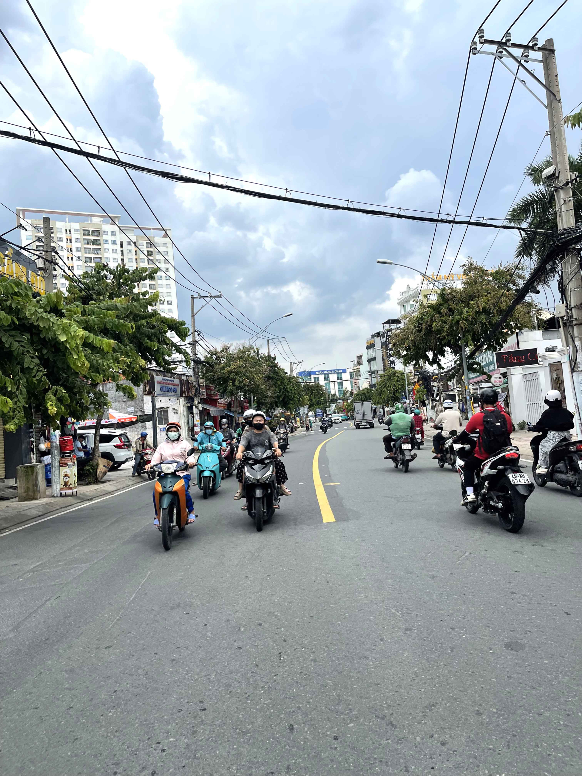 ban-nha-hem-xe-tai-gan-dang-van-bi-truong-tho-thu-duc-135-m2-chi-17-ty (6)