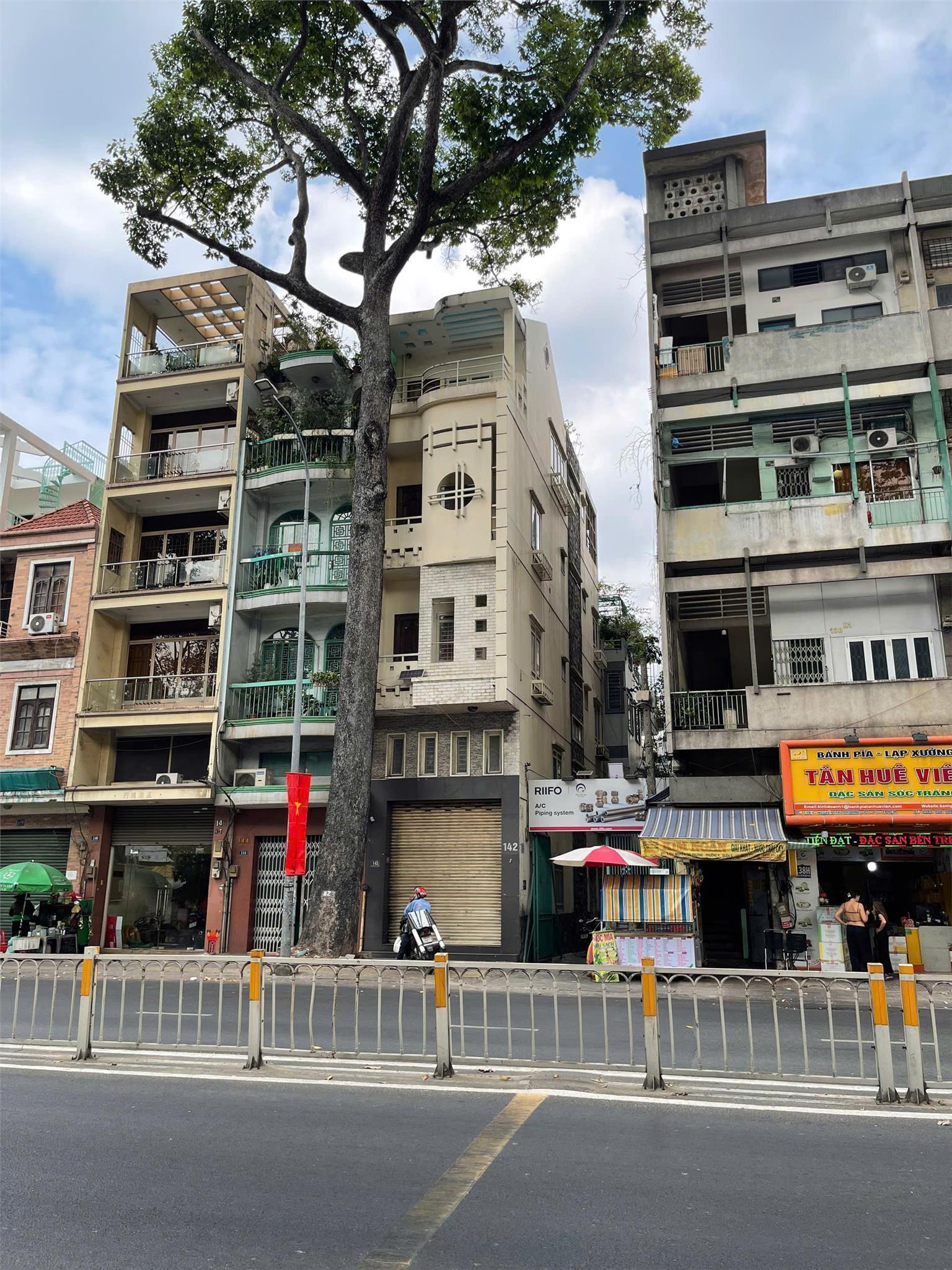 c33582a6d9586a0633493