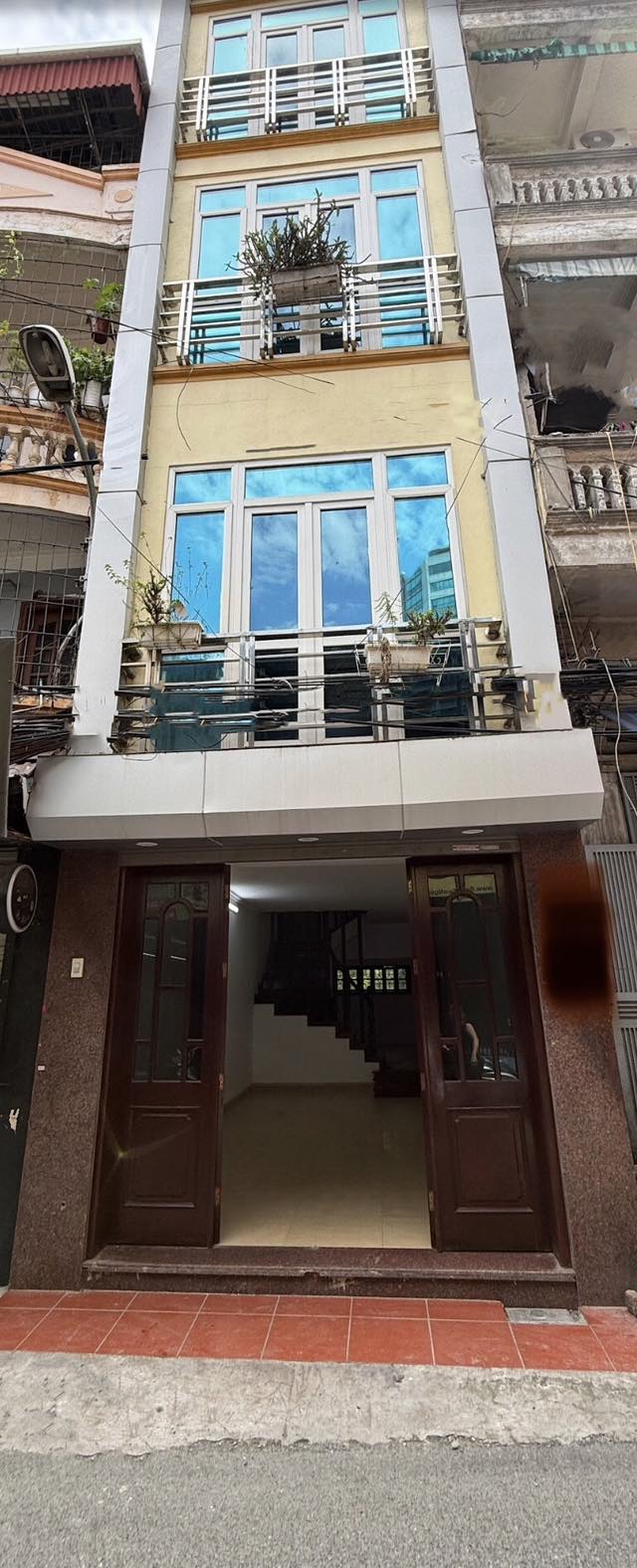 cho_thue_mat_pho_vu_huu (1)