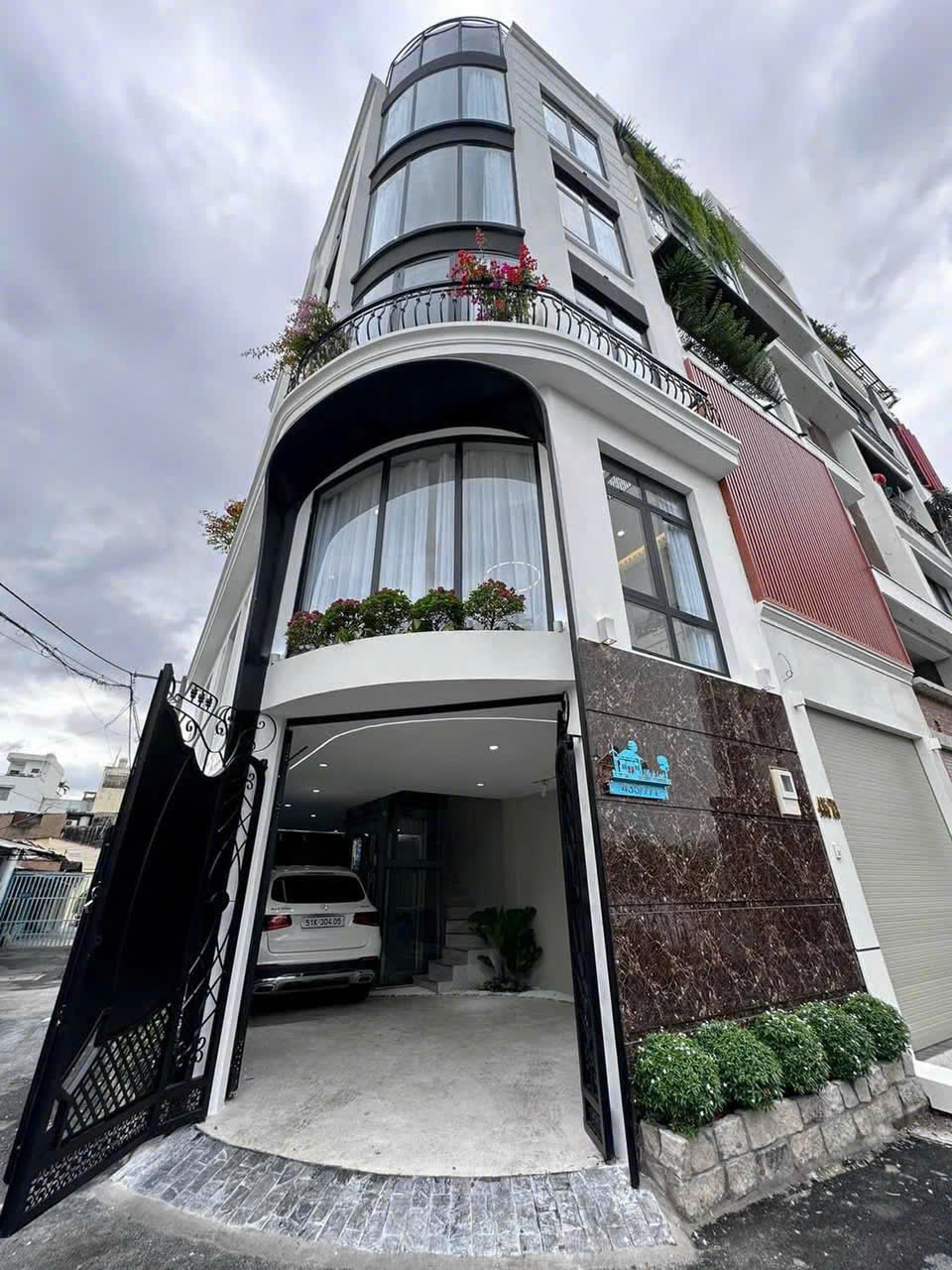 d90822f4fb5e4f00164f13