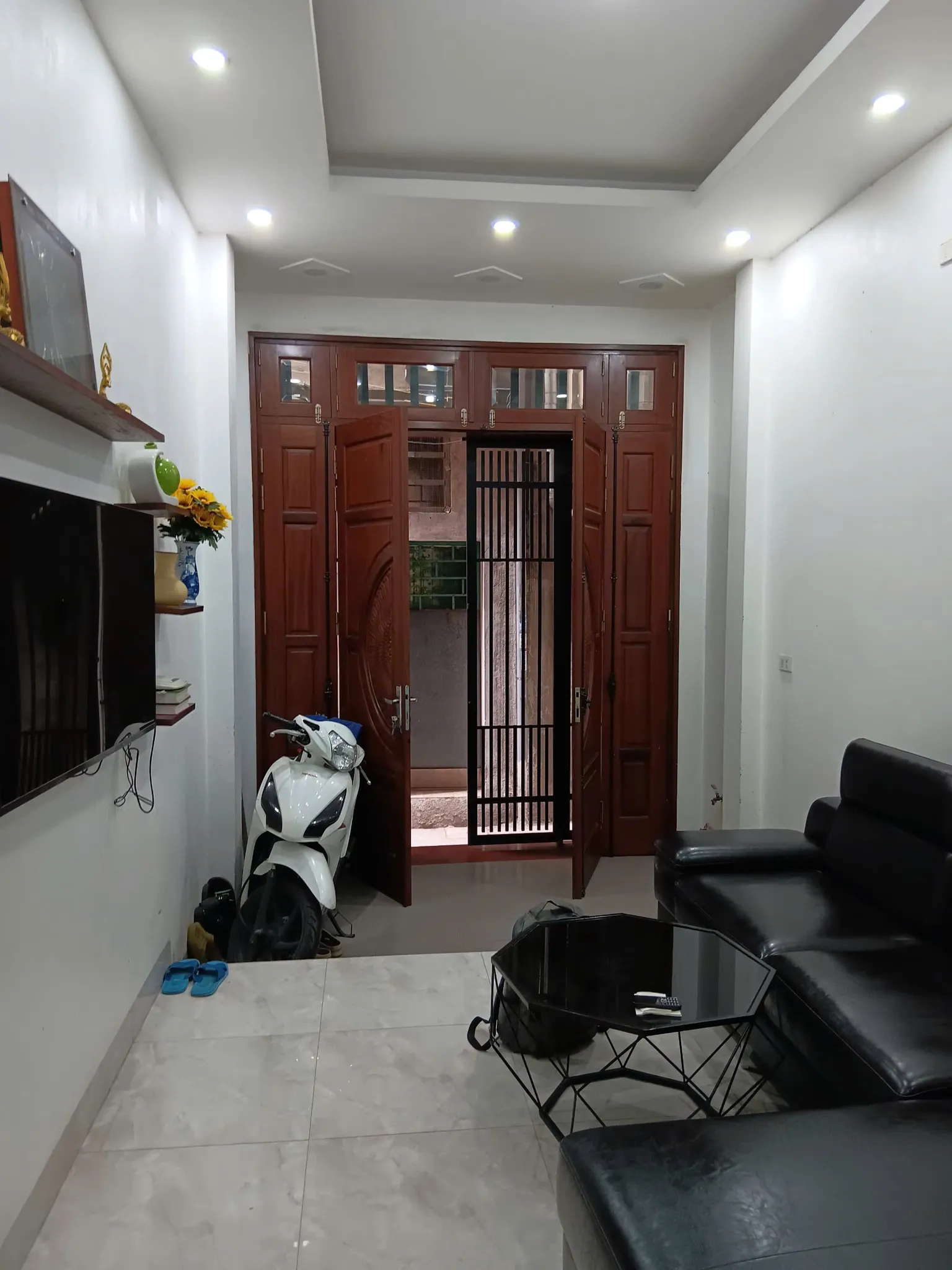 e5f858bb-4039-53f5-ba6b-798f88264b48