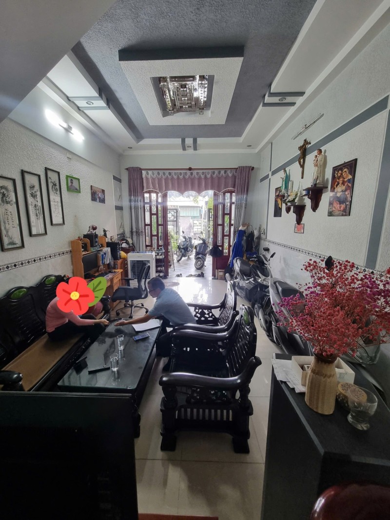 e93636f0f85e0e8573f84ea731367d52.md