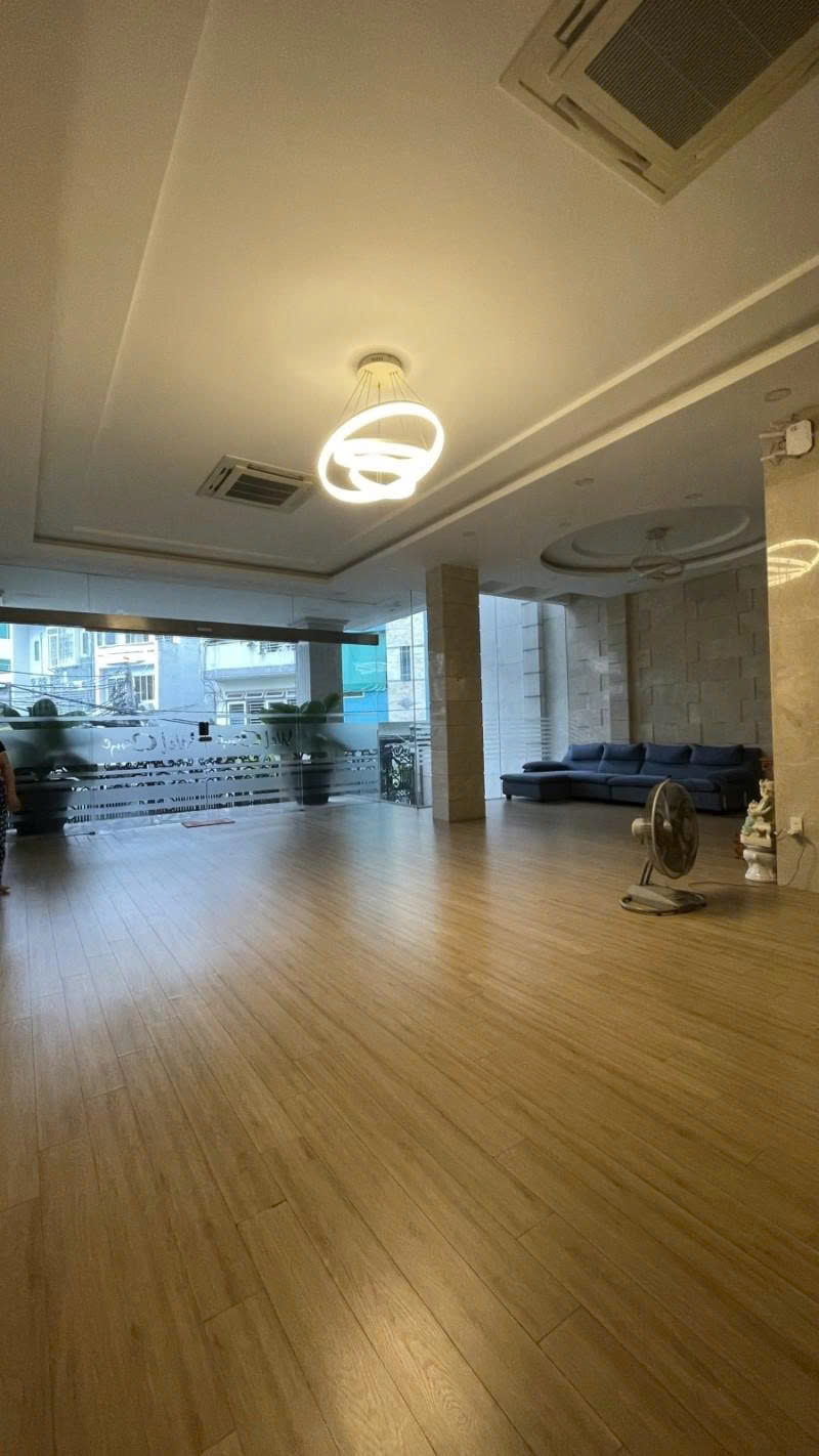 gen-h-z6688827488837_60399d1e3ea6b461487ec44674715b19