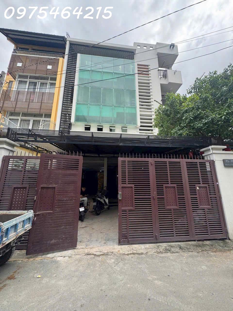 gen-h-z6721231096901_e46c8bb3541b2b03426f3357dffbccc5